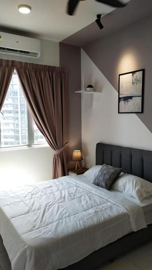 D'Rinie Sky Homestay Kajang Luaran gambar
